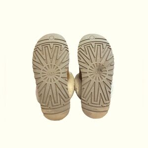 WOMEN'S UGG DISQUETTE SLIP-ON CASUAL SHOES
Original Price: 110$